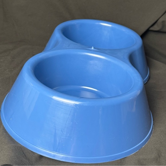Vibrant Life 6.25-Cup Double Feed and Water Bowl, Dark Blue. Excellent Condition - Picture 3 of 6